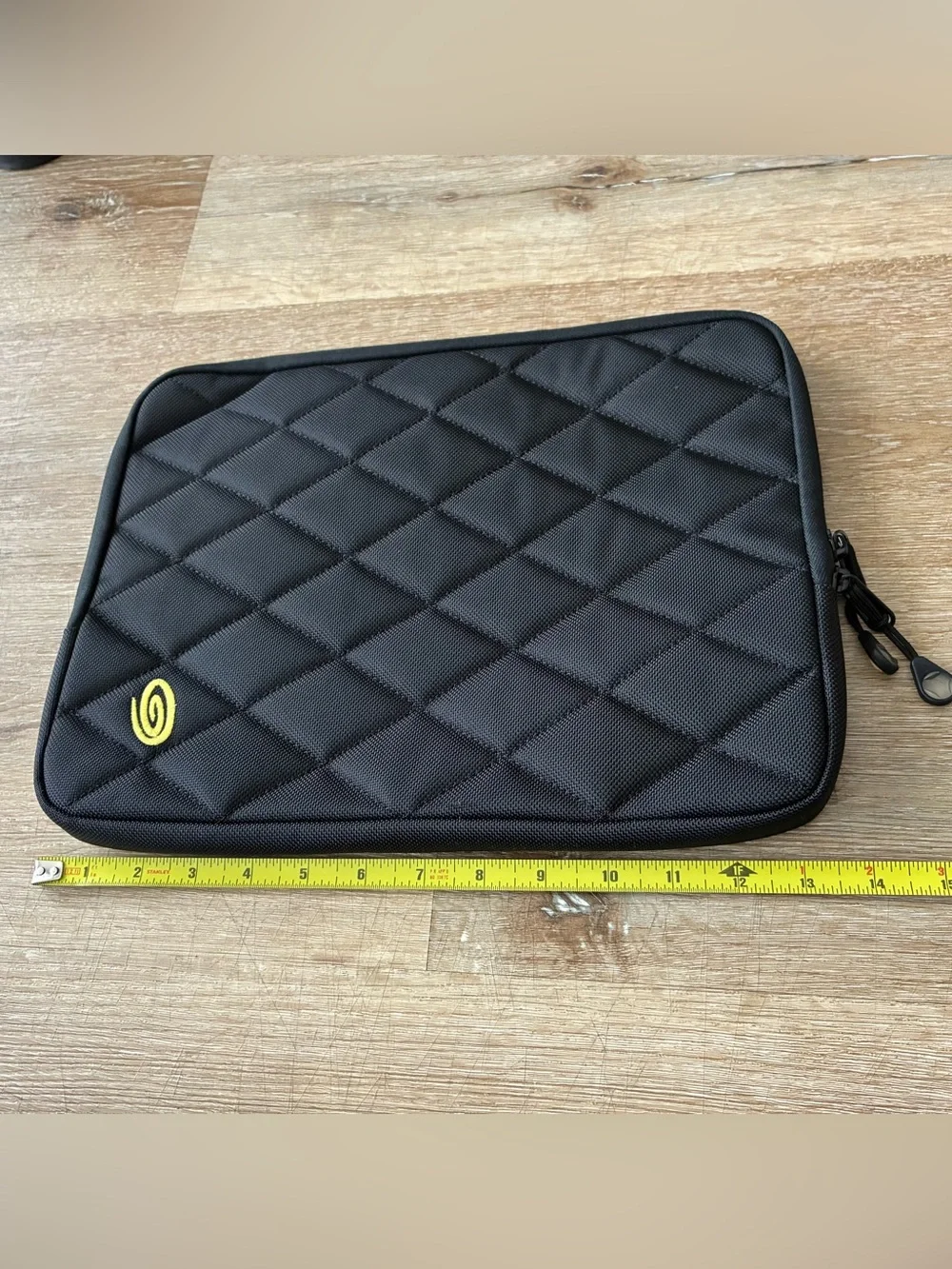 Timbuk2 Quilted Padded Laptop Sleeve Case Black Size Small Zip EUC
